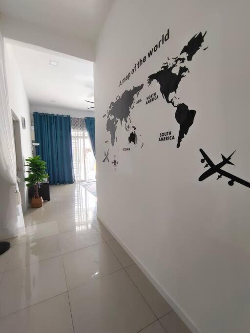 Rumah Aina Homestay Bukit Changgang Private Pool Kampong Melot Zewnętrze zdjęcie