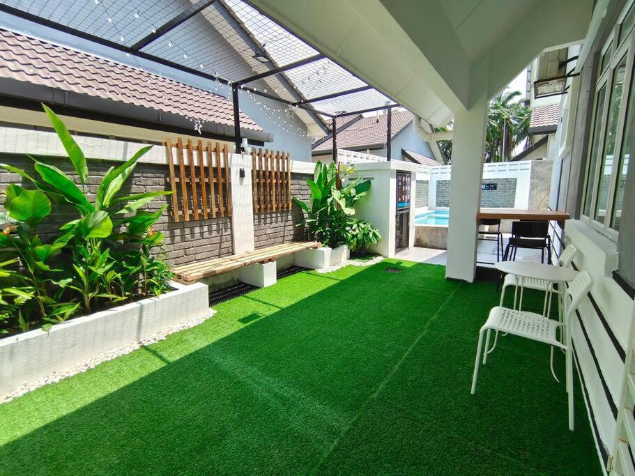 Rumah Aina Homestay Bukit Changgang Private Pool Kampong Melot Zewnętrze zdjęcie