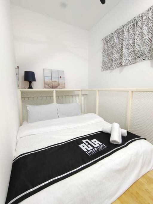 Rumah Aina Homestay Bukit Changgang Private Pool Kampong Melot Zewnętrze zdjęcie